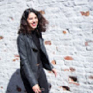 Meet your Posher, Cassandra